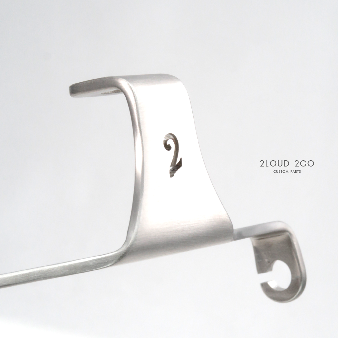 SYM 野狼125 大燈含方向燈支架